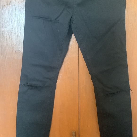 Fashion Nova - Distressed Jeans, Black - Size 7 - Picture 2 of 4